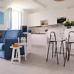 Vichi's Nest Apartment *